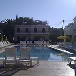 Yianetta Hotel Apartments