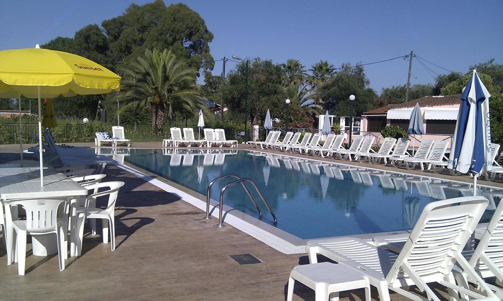 Yianetta Aparthotel 3*
